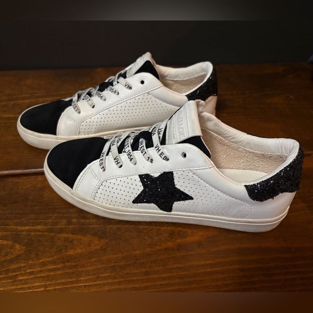 Vintage Havana Women's Gadol Sneakers White with Black Glitter and Suede